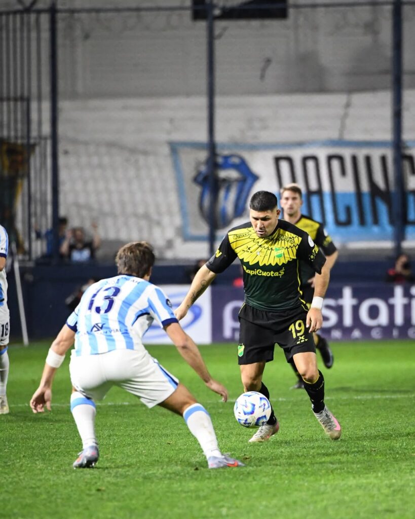 COPA ARGENTINA: DEFENSA LUCHÓ, PERO CAYÓ ANTE RACING